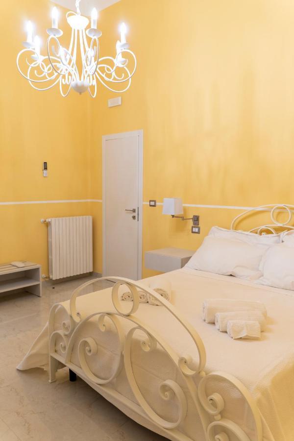A Casa Dei Miei Hotel San Pietro Vernotico Exterior foto