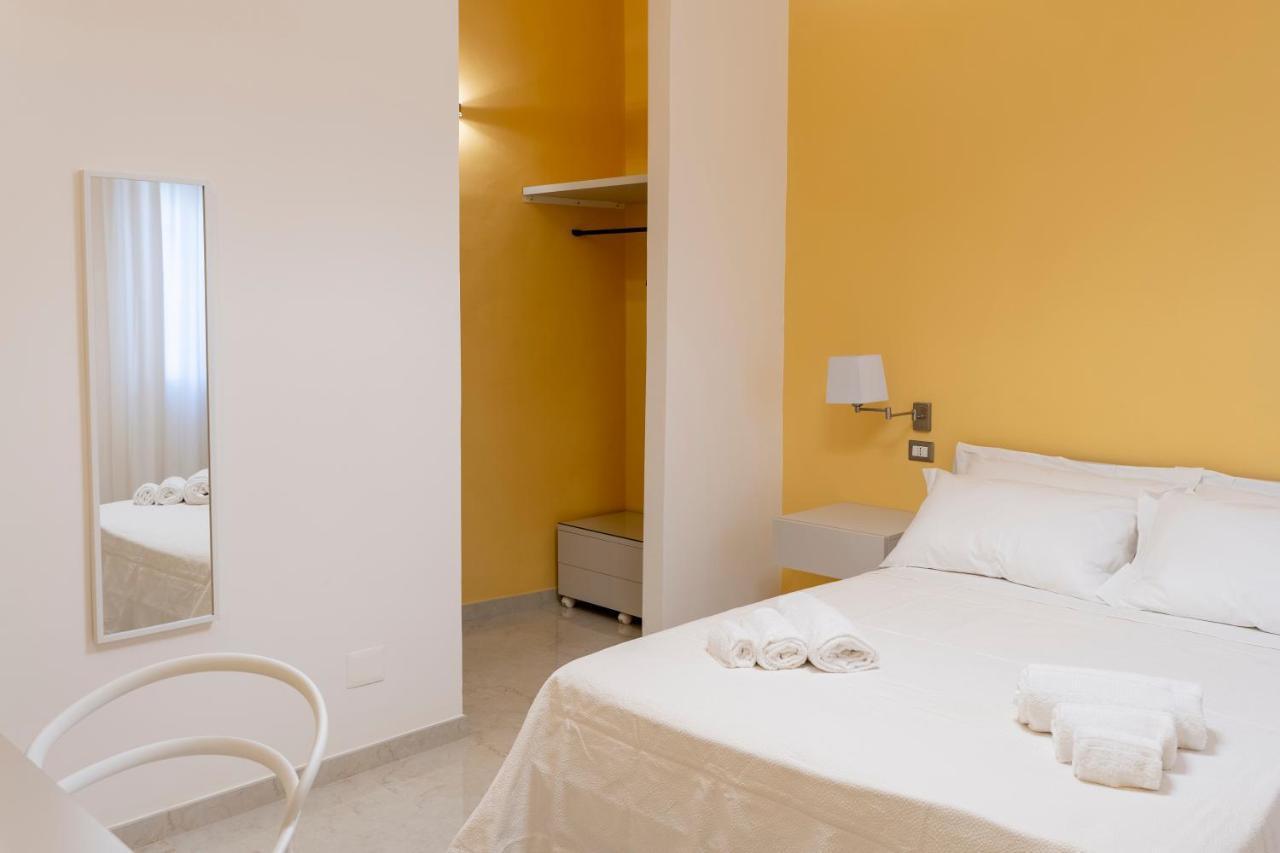 A Casa Dei Miei Hotel San Pietro Vernotico Exterior foto