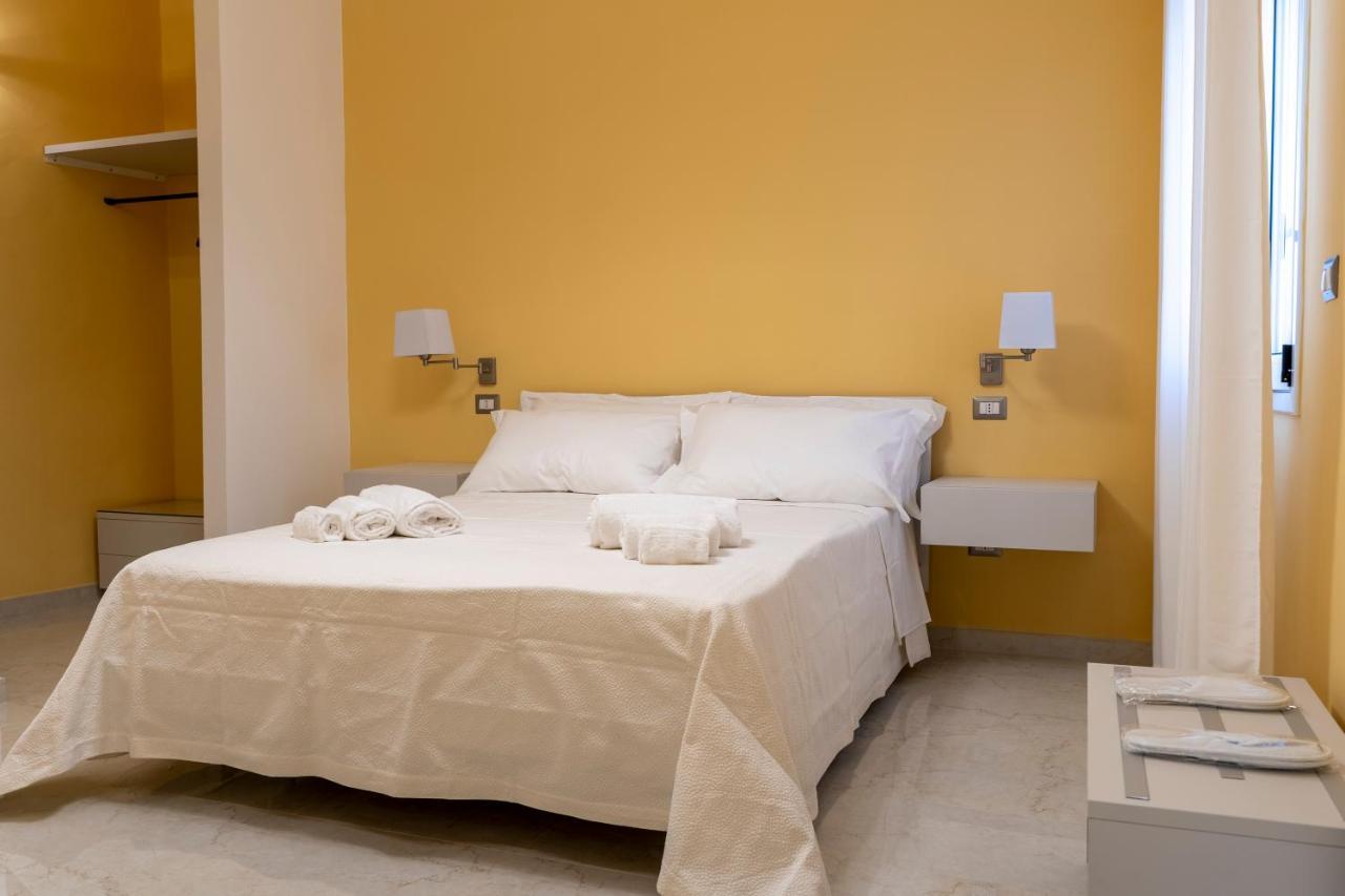 A Casa Dei Miei Hotel San Pietro Vernotico Exterior foto