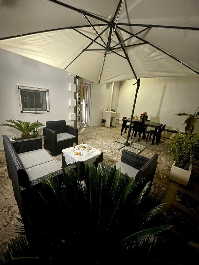 A Casa Dei Miei Hotel San Pietro Vernotico Exterior foto