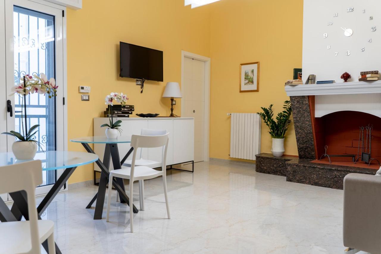 A Casa Dei Miei Hotel San Pietro Vernotico Exterior foto